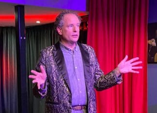 Oudejaarsconference van Arie Vuyk in Ludiek groot succes