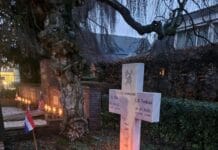 Lichtjes op oorlogsgraven in ‘s-Gravendeel keren terug