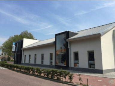 Kerst in de Bibliotheek van Strijen: voorlezen en kerstversiering maken