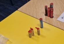 Bij tweede kluisjescontrole op middelbare scholen Hoeksche Waard meer verboden spullen aangetroffen