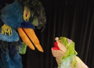 Poppentheater Ludiek speelt ‘De tijd is kwijt!’ in Strijen