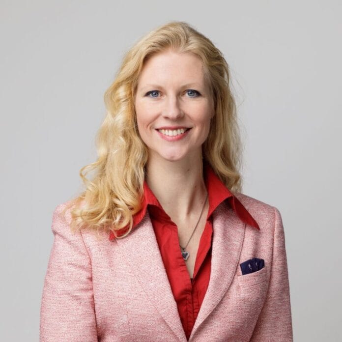 Eline Rood lijsttrekker VoorWaards Hoeksche Waard voor verkiezingen 2026