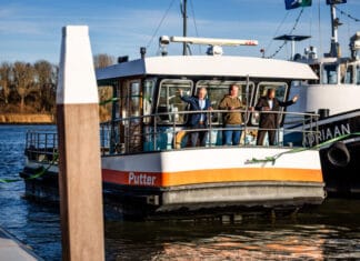Veerhaven Puttershoek feestelijk geopend!