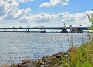 Nederlandse infrastructuur bereikt kritieke grens: ook Haringvlietbrug blijft aandachtspunt