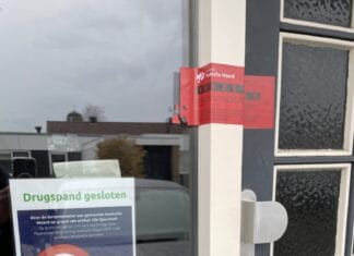 Woning in Klaaswaal gesloten na vondst harddrugs, 1 persoon aangehouden
