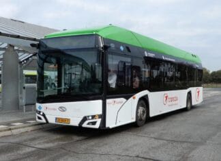 CDA Hoeksche Waard stelt klachten busvervoer aan de orde bij provincie en college