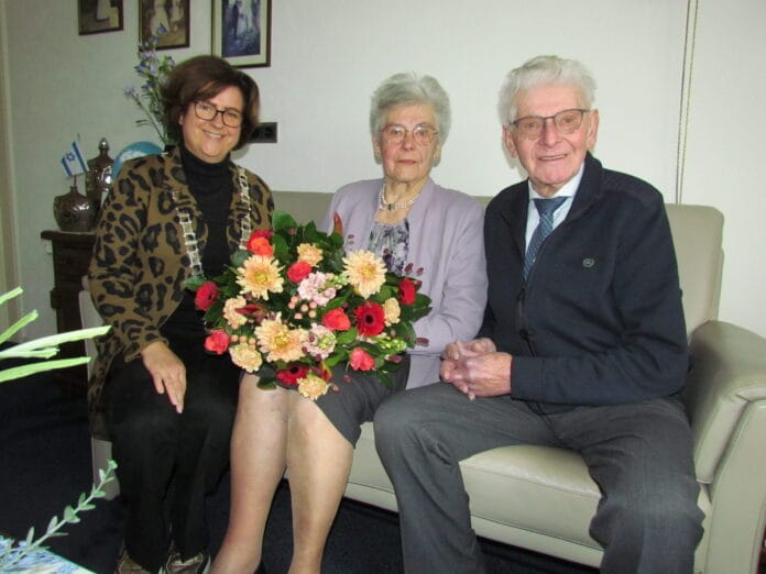 Echtpaar Hitzert-Steenhoek uit Strijen viert briljanten jubileum