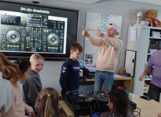 Hardcore DJ Never Surrender bezoekt de Bouwsteen