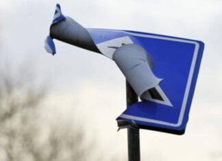 Schade jaarwisseling Hoeksche Waard minimaal € 15.000, verwachting is na het verdwijnen van sneeuw meer schade zichtbaar