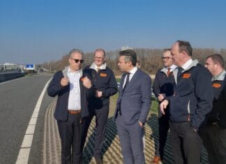 Werkbezoek Chris Stoffer aan Hoeksche Waard afgesloten met drukbezochte SGP-avond