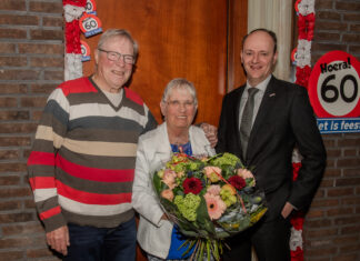 Echtpaar Arendonk-Barendregt uit Puttershoek viert diamanten jubileum