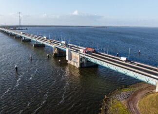 Gemeente Hoeksche Waard pleit bij ministerie om maatregelen bij vernieuwing Haringvlietbrug