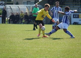 Strijen pakt voorsprong, duel met Zwartewaal gestaakt na blessure scheidsrechter