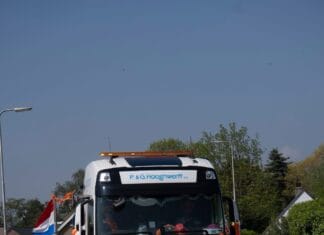Truckersrit Hoeksche Waard op Koningsdag 2026 : morgen groot spektakel door alle dorpen