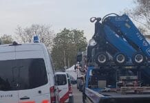 Dodelijk ongeval op Westdijk in Heinenoord: motorrijder (22) overleden