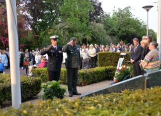 Dodenherdenking in Piershil: samen stilstaan bij vrijheid en offers