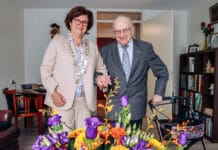 De heer Den Hartog uit ’s-Gravendeel 103 jaar geworden