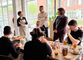 Burgemeester Marian Witte bezoekt Cavent-locaties
