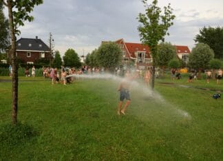Waterweide in Westmaas doet naam eer aan met groots waterfestijn