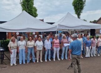 Korenfestival Hoeksche Waard brengt 31 koren naar tropisch Oud-Beijerland