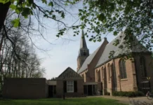Fancy Fair bij Johannes de Doperkerk in Heinenoord