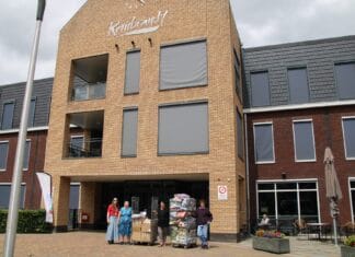 Kroeldekens bezorgen warmte en blijdschap bij bewoners van Zorgwaard De Rembrandt