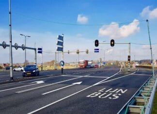 N217 bij Heinenoord ruim twee weken op de schop: afslag Tienvoet afgesloten, verkeer moet omrijden