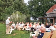 De Verhalenkaravaan reist ook in 2026 langs Hoeksche Waardse tuinen