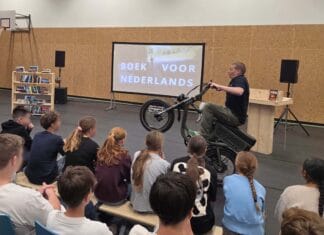 De Roadshow brengt leesplezier naar het Actief College