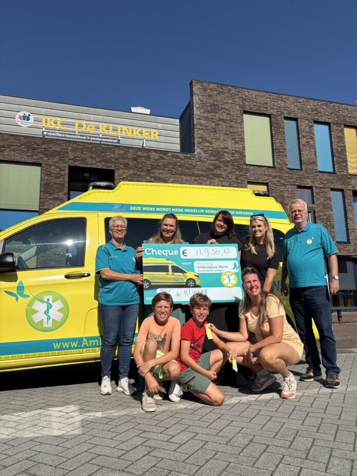 Kinderen van IKC De Klinker halen €11.938,65 op voor Stichting Ambulance Wens